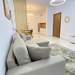 شقة Ina *